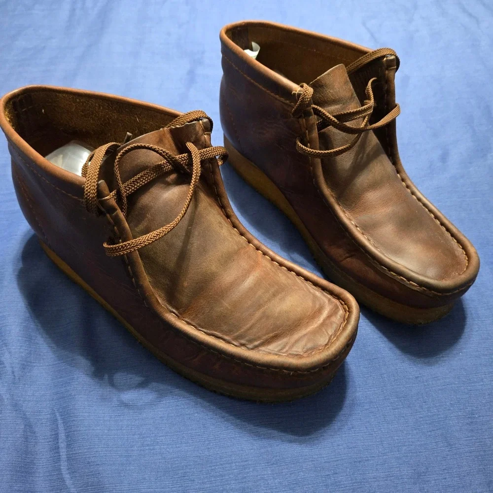 Clarks Wallabee Classic Boot Mens 8.5 Beeswax Brown Good Leather Crepe Gum Sole